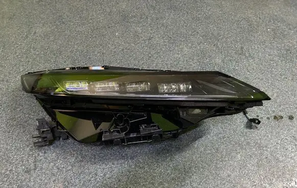 Nissan Ariya Headlight/headlamp 