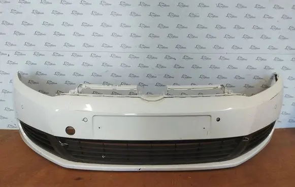 Volkswagen Golf VI Front bumper 5K0807221