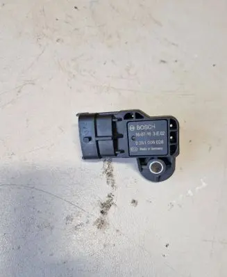 Jeep Compass Air pressure sensor 0281006028 1607163E02