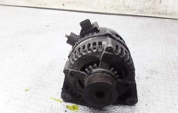 Peugeot 207 Generator/alternator 30667067 3M5T10300PC