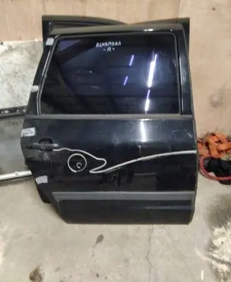 Seat Alhambra (Mk1) Rear door