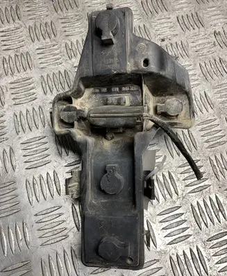 Volkswagen Touran I Tail light bulb cover holder 1T0945258A