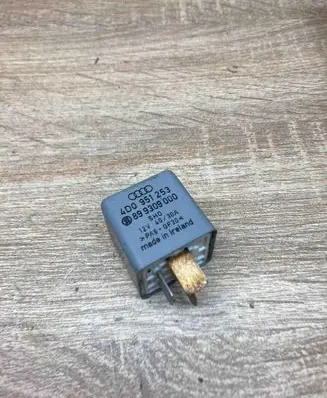 Audi A6 S6 C5 4B Other relay 4D0951253 899309000 372