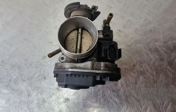 Audi A3 S3 8L Throttle valve 06A133064J