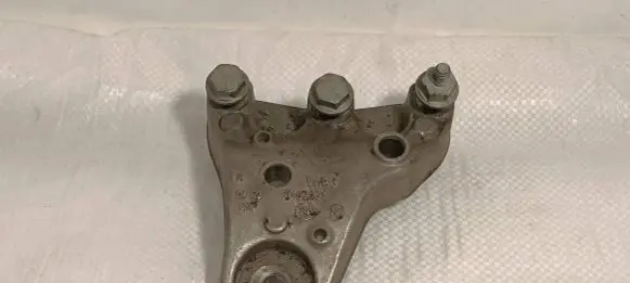 Audi A1 Engine mounting bracket 6Q0199185T