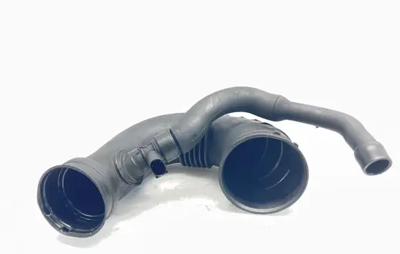 Mercedes-Benz E W211 Turbo air intake inlet pipe/hose A6480940197