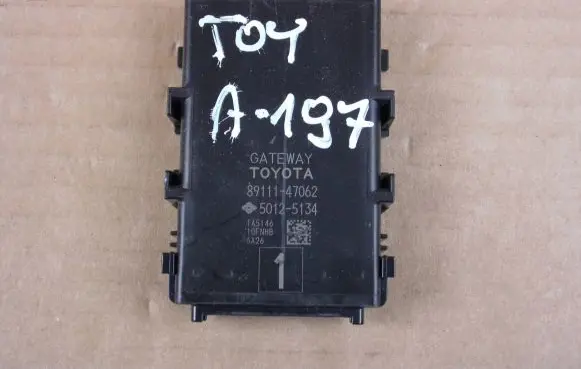 Toyota Prius (XW50) Gateway control module 8911147062