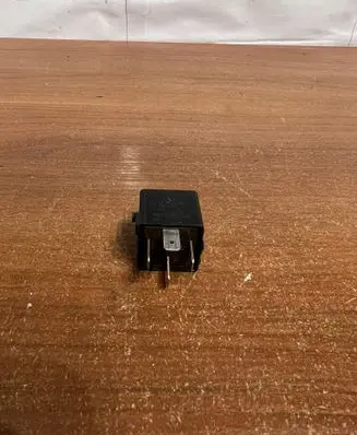 Mercedes-Benz A W168 Other relay A0025421319 D1858