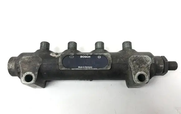 Audi A8 S8 D2 4D Fuel main line pipe 057130089A F00R000253