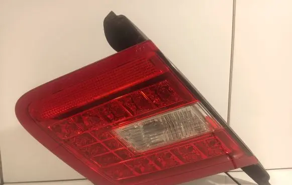 Mercedes-Benz E C207 W207 Tailgate rear/tail lights A2078200364 782003 54250