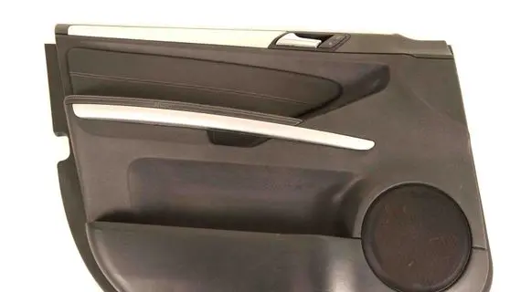 Mercedes-Benz ML W164 Front door card panel trim