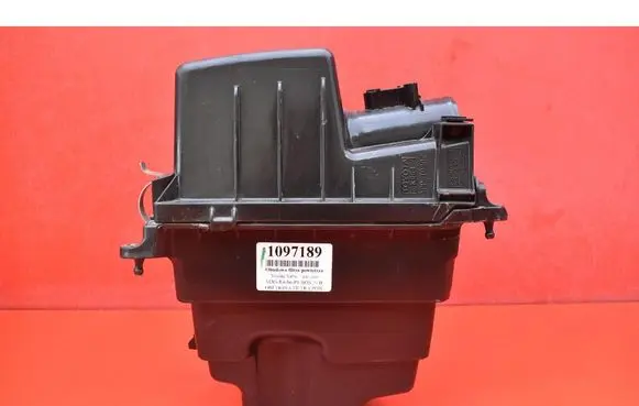 Toyota Yaris Air filter box