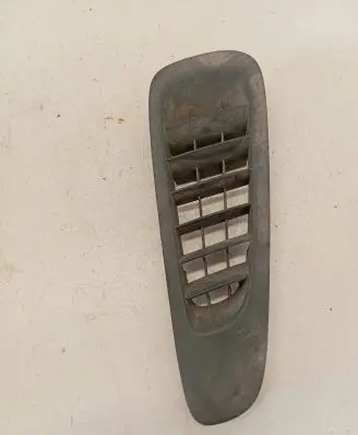 Mercedes-Benz Vito Viano W639 Dashboard air vent grill cover trim A6398310160