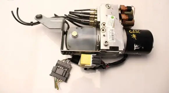 Mercedes-Benz CLK A209 C209 Folding roof motor A2098000330