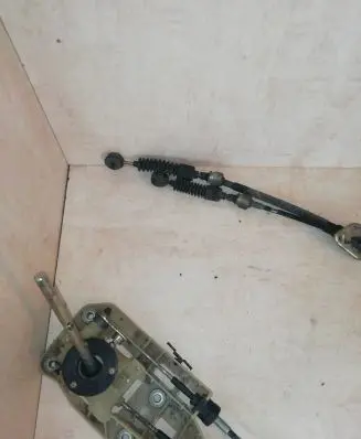 Volvo S80 Gear shift cable linkage 9143964 6070851 5070851
