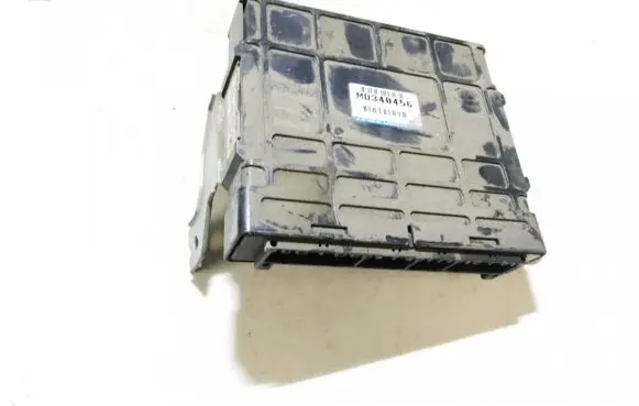 Mitsubishi Galant Engine control unit/module md340456 e2t67673h