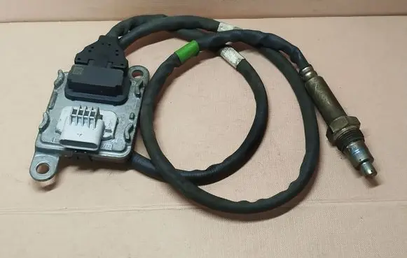Opel Movano B Lambda probe sensor 227907578R A2C19306800 A2C1930680002