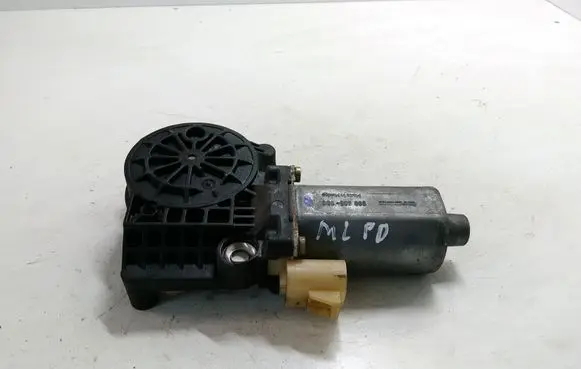 Mercedes-Benz ML W163 Front door window regulator motor 990408100