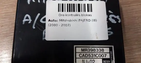 Mitsubishi Pajero Sport I Climate control unit MR398338 CAD531C007