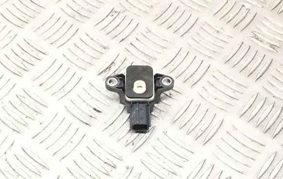 Audi A3 S3 8P Airbag deployment crash/impact sensor 8P0955557 011709 260206