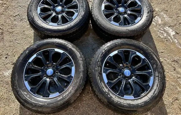 Jeep Cherokee R18 alloy rim 68078430A