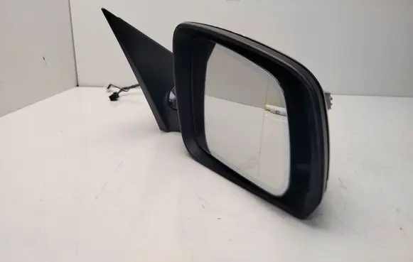 Mercedes-Benz C W204 Front door electric wing mirror