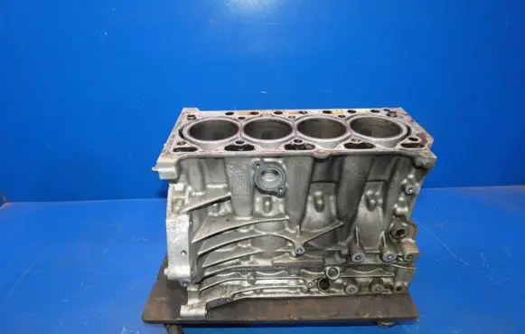 Volvo XC90 Engine block B4204T35