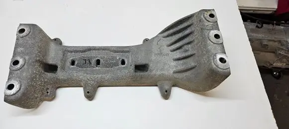 Jeep Grand Cherokee WL Gearbox mounting bracket 68428575AA 415AACAV02