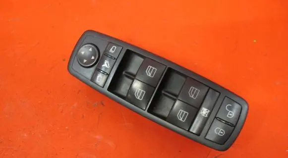 Mercedes-Benz A W169 Electric window control switch A1698206710 B150B170B180B200