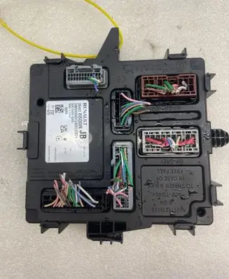 Renault Trafic III (X82) Trunk lid opening control unit 