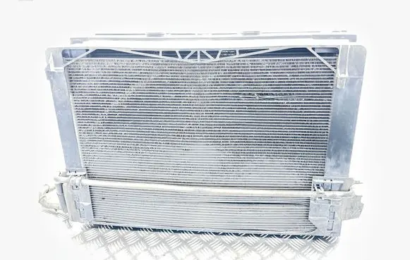 BMW 5 F10 F11 Radiator set 7809736 U9702006