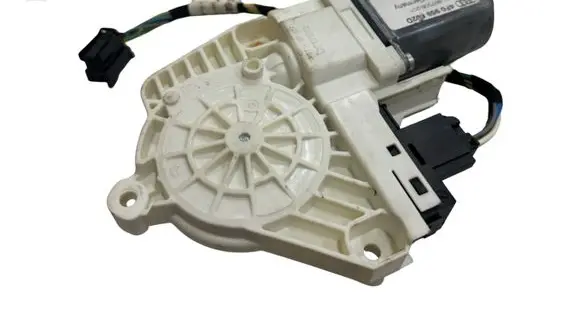Audi A6 S6 C6 4F Front door window regulator motor 4F0959802D