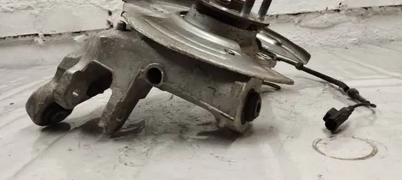 Jaguar F-Pace Rear wheel hub Hk835a971ae