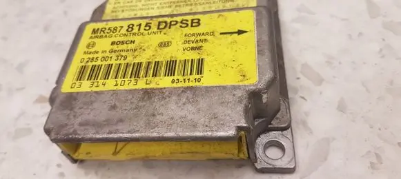 Mitsubishi Space Star Airbag control unit/module 0285001379