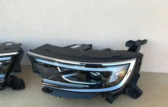 Opel Mokka B Headlight/headlamp 9834016880 368158932