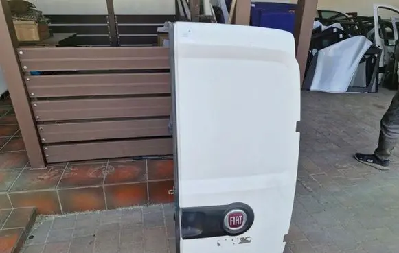 Fiat Doblo Rear door