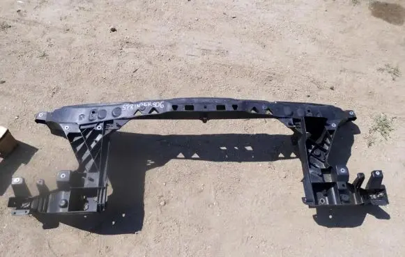 Mercedes-Benz Sprinter W906 Top upper radiator support slam panel