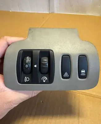 Renault Scenic II - Grand scenic II Headlight level height control switch 8200121805B 08802012 88020005