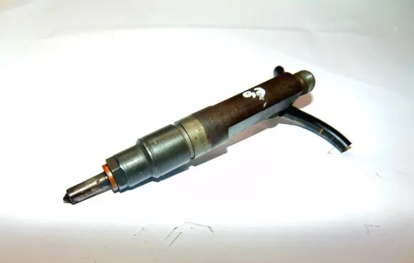 Volvo S70 V70 V70 XC Fuel injector 8111161 046130201F
