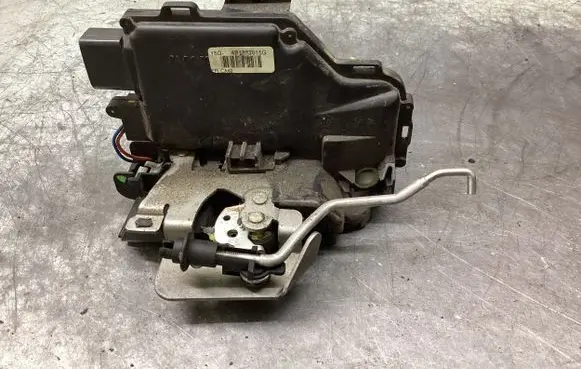 Audi A6 S6 C5 4B Front door lock 4B1837015G PA6630