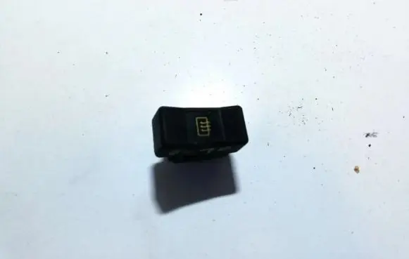 Renault 19 Windscreen/window heater switch