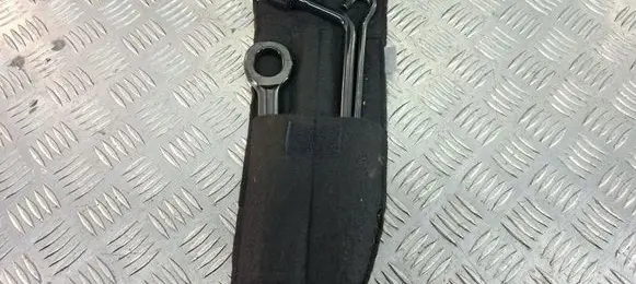 Hyundai ix35 Tool set 