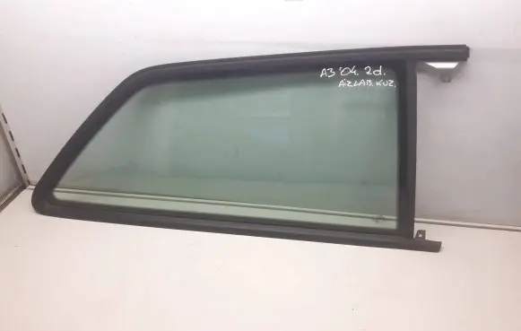 Audi A3 S3 8P Rear side window