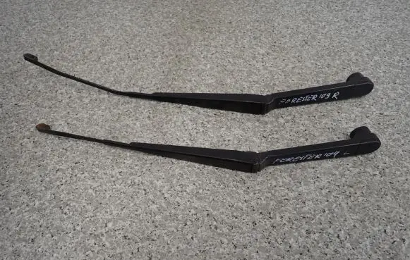 Subaru Forester SH Front wiper blade arm