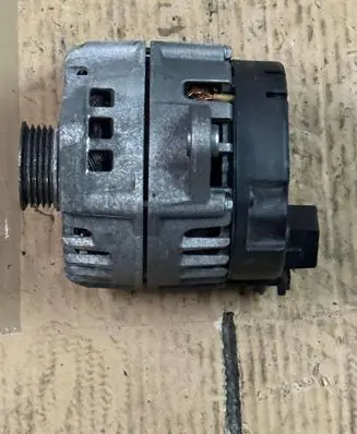 Mercedes-Benz C W205 Generator/alternator A0009063003 2621743D 122037380