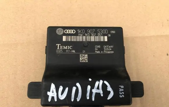 Audi A3 S3 8P Gateway control module 1K0907530D 1K0907951