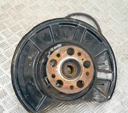 Mercedes-Benz E W212 Rear wheel hub A2124200185