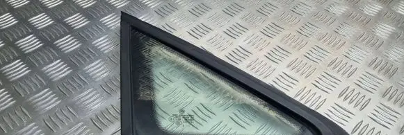 Volkswagen Caddy Front triangle window/glass 2K0845412F