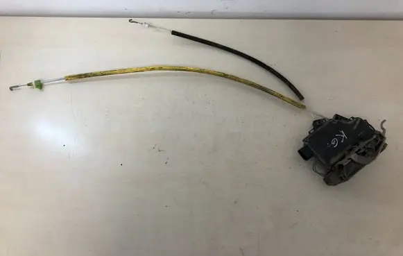 Audi A6 S6 C5 4B Rear door lock 4B0839015B