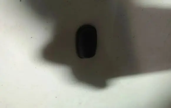 Ford Focus Windshield washer spray nozzle 